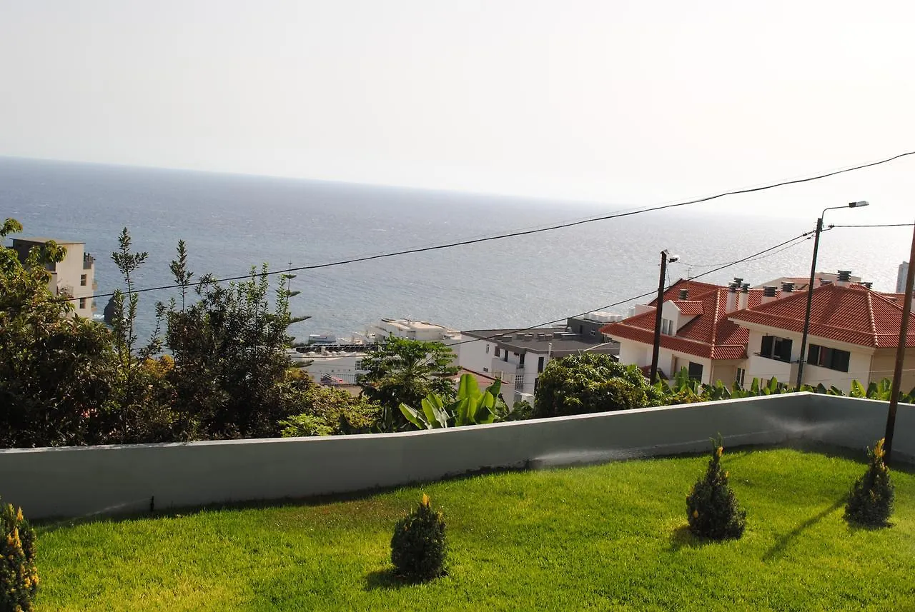 Ajuda Residence Funchal  0*, Funchal (Madeira)